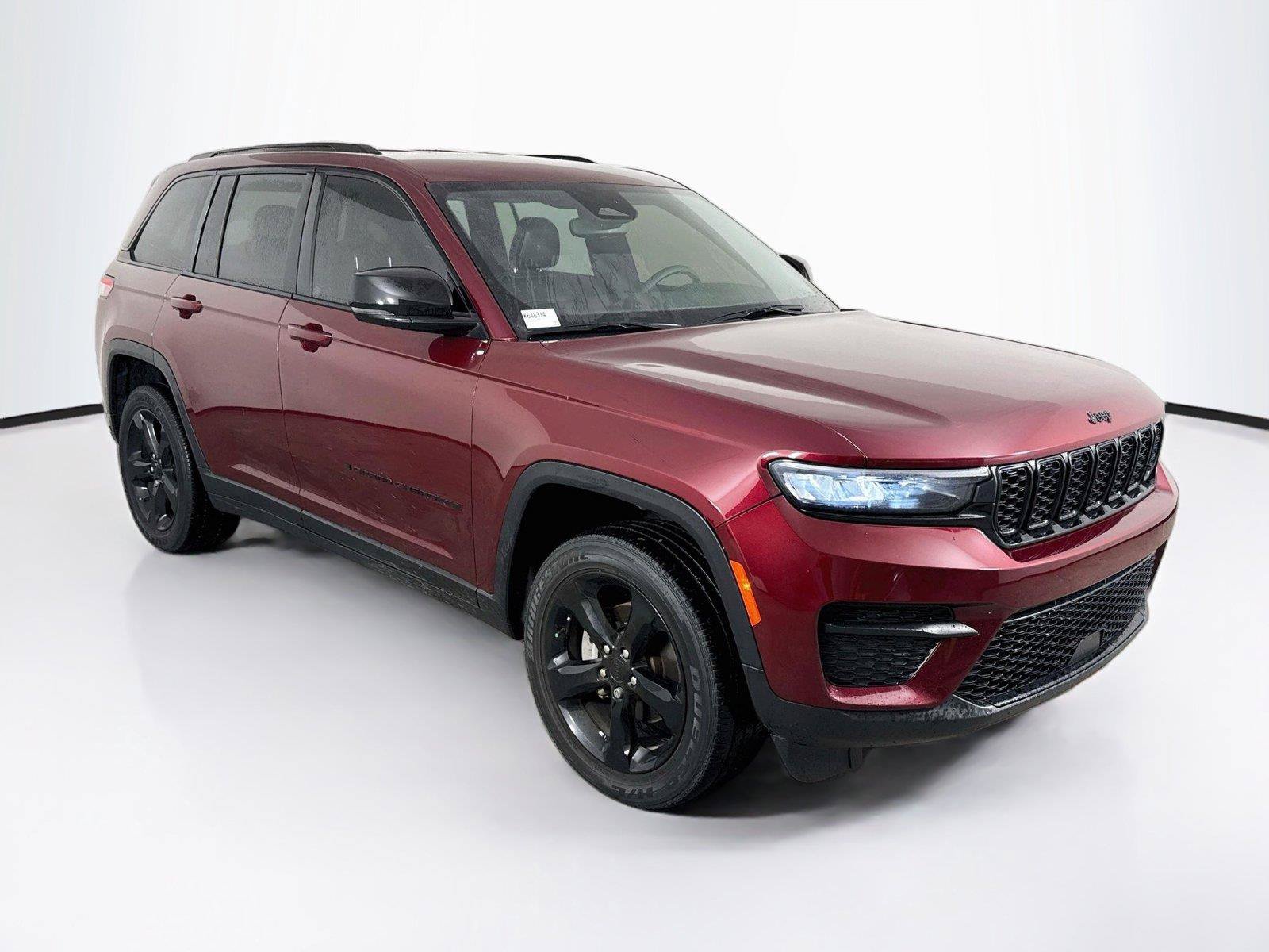 Used 2023 Jeep Grand Cherokee Altitude RWD image 8