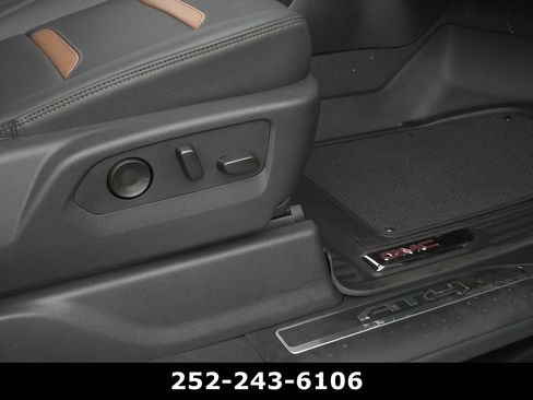 Used 2026 GMC Sierra 1500 AT4 w/ AT4 Premium Package AWD/4WD image 37