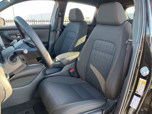 Certified 2026 Honda HR-V Sport image 25