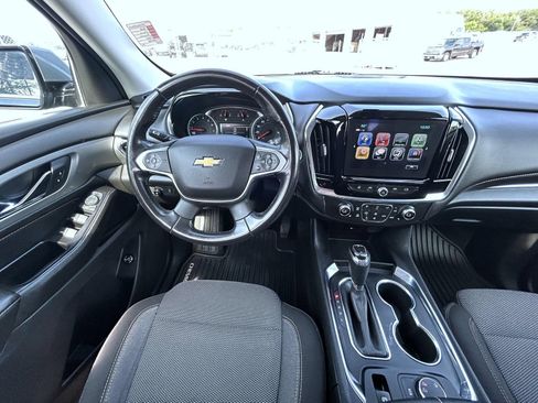 Used 2018 Chevrolet Traverse LT AWD/4WD image 13