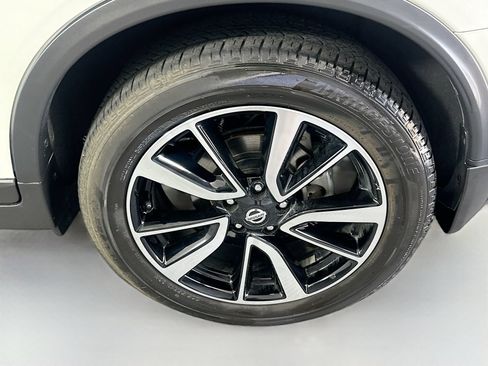 Used 2020 Nissan Rogue SL w/ Premium Package FWD image 31