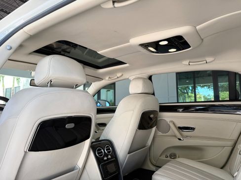 Used 2014 Bentley Flying Spur W12 AWD/4WD image 30