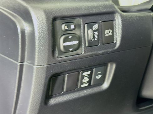 Used 2024 Toyota 4Runner TRD Off-Road Premium image 11