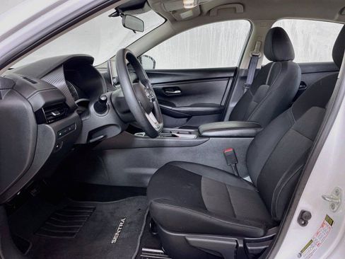 Used 2024 Nissan Sentra SV FWD image 5