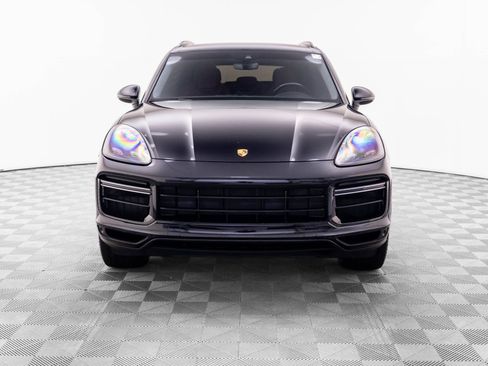 Certified 2019 Porsche Cayenne Turbo AWD/4WD image 9