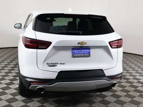 Used 2025 Chevrolet Blazer LT image 7