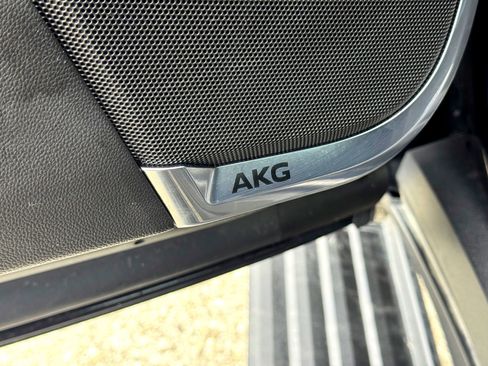 Used 2024 Cadillac Escalade ESV Sport Platinum w/ LPO, ONYX Package image 20