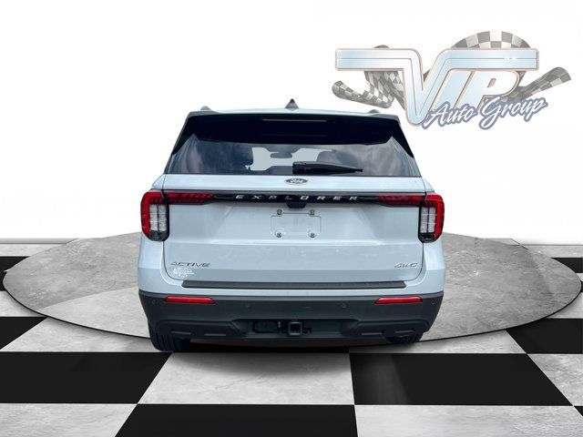 Used 2026 Ford Explorer Active AWD/4WD image 7