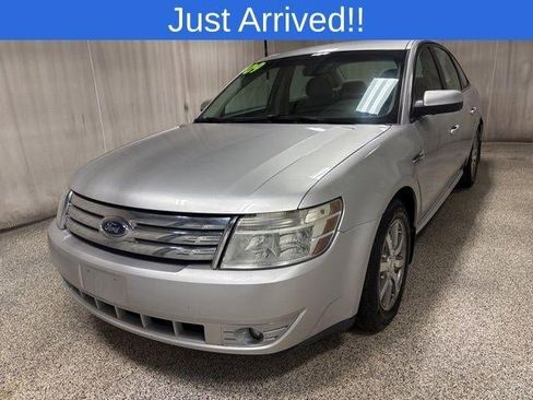 Used 2009 Ford Taurus SEL image 8