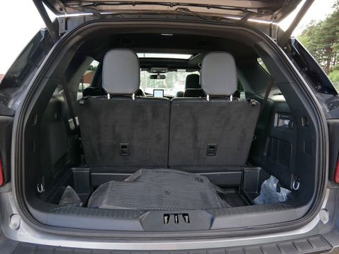 Certified 2023 Ford Explorer ST w/ Equipment Group 401A AWD/4WD image 10