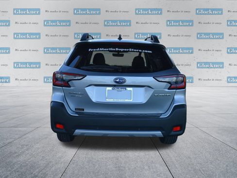 Used 2023 Subaru Outback Limited AWD/4WD image 7