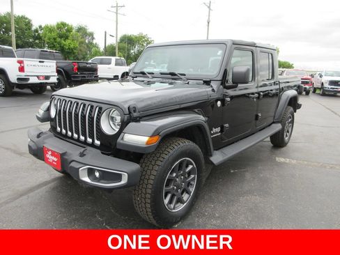 Used 2020 Jeep Gladiator Overland AWD/4WD image 12