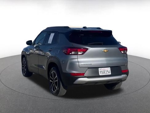 Used 2025 Chevrolet TrailBlazer LT image 11