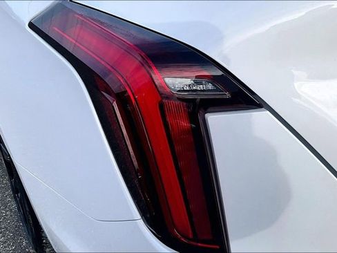 Used 2025 Cadillac CT4 Luxury image 23