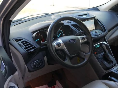 Used 2016 Ford Escape SE w/ SE Leather Comfort Package FWD image 8