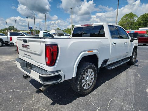 Used 2022 GMC Sierra 2500 Denali w/ Technology Package image 4