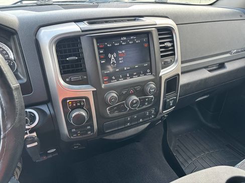 Used 2019 RAM 1500 Big Horn image 10