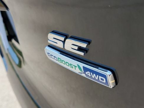 Used 2015 Ford Escape SE AWD/4WD image 6