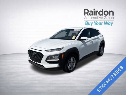 Used 2021 Hyundai Kona SE AWD/4WD image 3