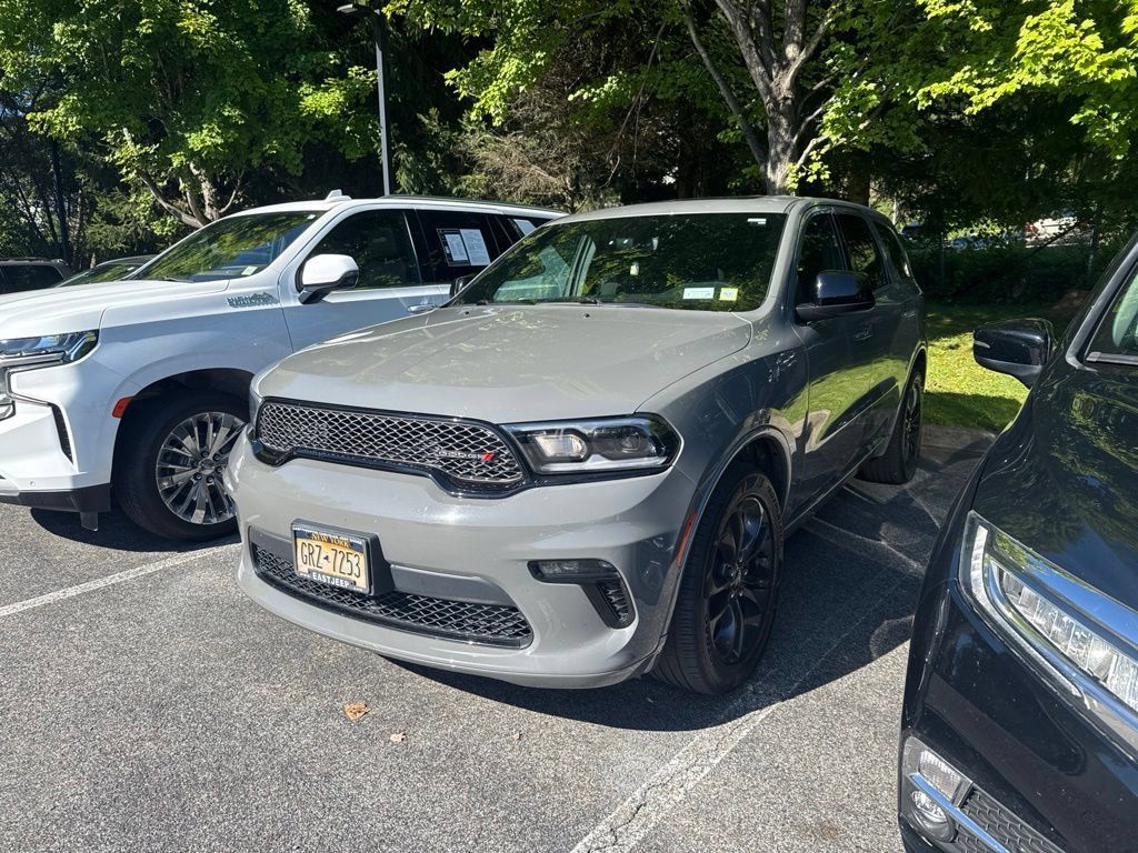 Used 2022 Dodge Durango SXT w/ Blacktop Package AWD/4WD image 2