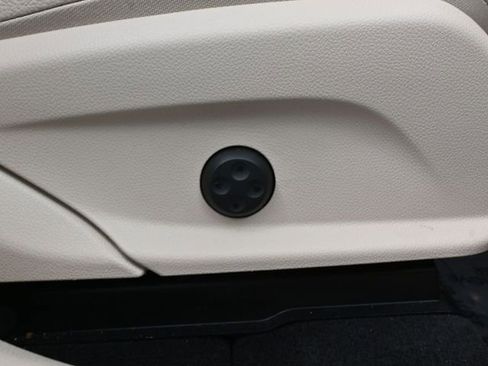 Used 2021 Mercedes-Benz GLC 300 4MATIC image 51