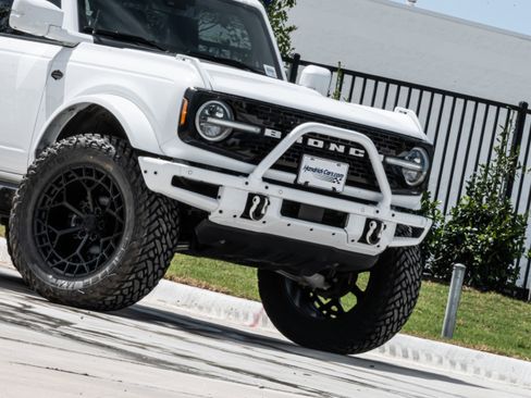Used 2024 Ford Bronco Wildtrak AWD/4WD image 31