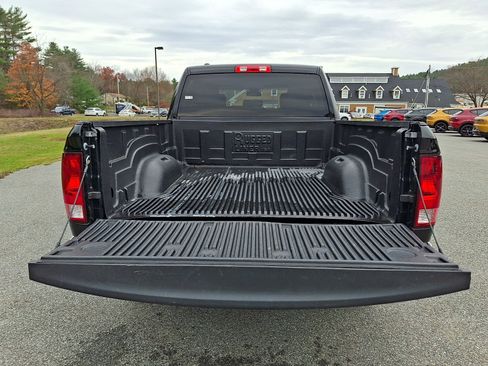 Used 2024 RAM 1500 Classic SLT image 28