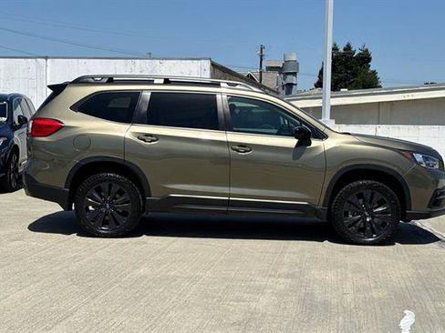 Used 2022 Subaru Ascent Onyx Edition AWD/4WD image 2