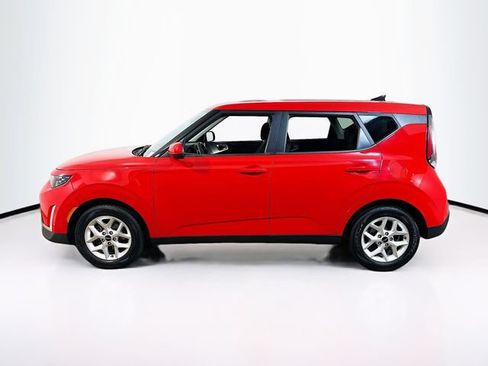 Used 2023 Kia Soul LX w/ LX Technology Package FWD image 4