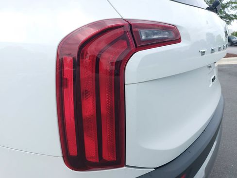 Used 2020 Kia Telluride S w/ S 8 Passenger Seating Package FWD image 34