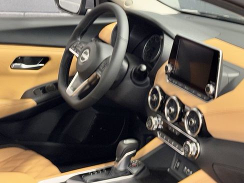 New 2025 Nissan Sentra SV w/ SV Premium Package image 13