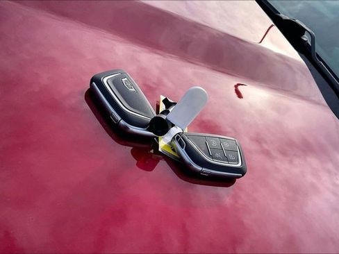 Used 2025 Cadillac XT4 Sport image 12