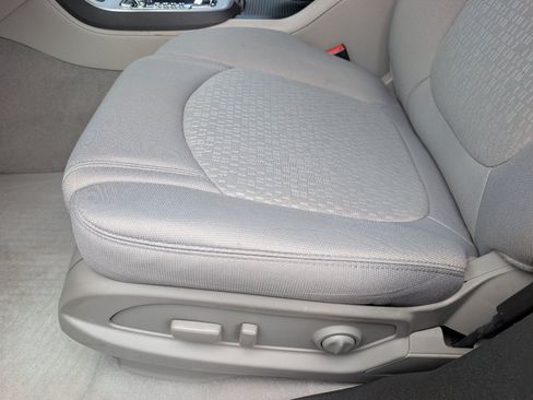 Used 2012 GMC Acadia SLE AWD/4WD image 20
