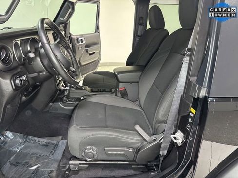 Used 2022 Jeep Wrangler Willys image 11