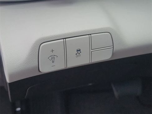 New 2025 Hyundai Elantra Limited image 20