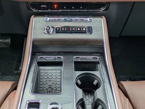 New 2026 Lincoln Aviator Reserve w/ Luxury Package image 16