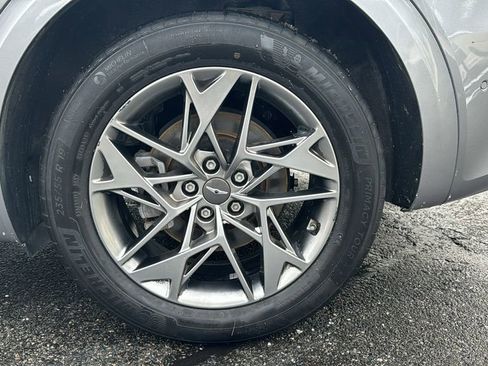 Used 2022 Genesis GV70 2.5T w/ Advanced Package image 7