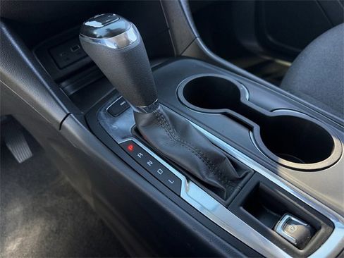 Used 2020 Chevrolet Equinox LT image 20