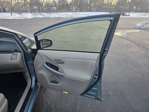 Used 2012 Toyota Prius Two image 27