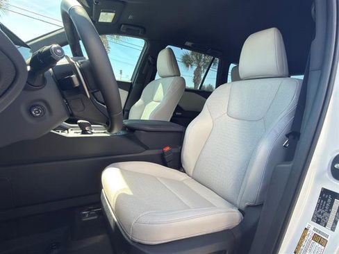 New 2026 Lexus TX 350 AWD image 10