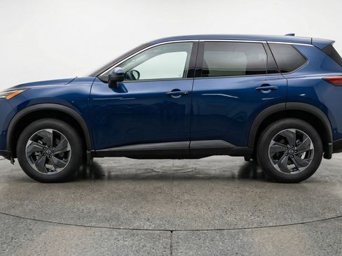 Used 2025 Nissan Rogue SV FWD image 5