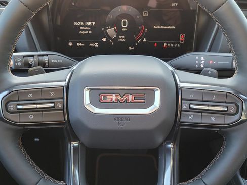 New 2026 GMC Terrain AT4 w/ Technology Package II AWD/4WD image 11