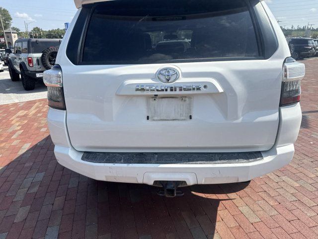 Used 2018 Toyota 4Runner SR5 Premium AWD/4WD image 10
