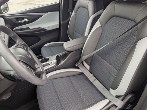 Used 2024 Buick Envista Preferred image 15