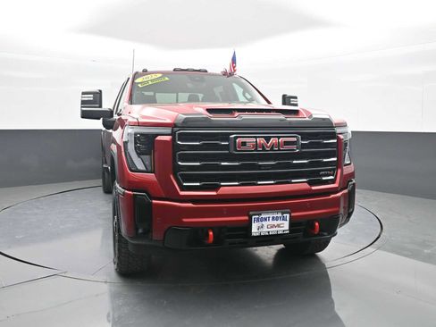 Used 2025 GMC Sierra 2500 AT4 w/ AT4 Premium Plus Package AWD/4WD image 2