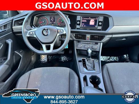 Used 2019 Volkswagen Jetta SE image 9