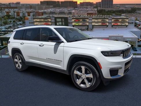 Used 2021 Jeep Grand Cherokee L Limited AWD/4WD image 1