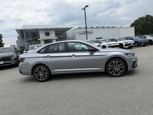 New 2025 Volkswagen Jetta Sport image 2