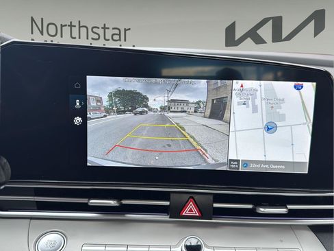 Used 2025 Hyundai Elantra Limited FWD image 30