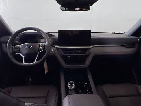 New 2026 Ford Explorer Platinum w/ LUX Leather Package image 7